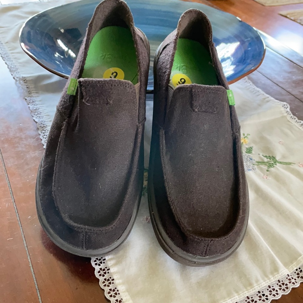 Men’s. New. Sanuk.